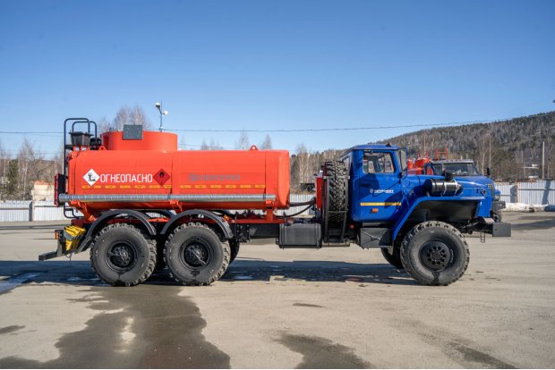 Автотопливозаправщик АТЗ-10Б УСТ 5453 Урал 4320-1951-60