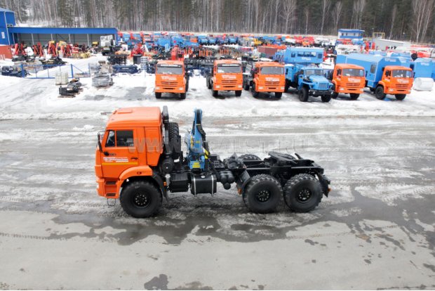 Седельный тягач с КМУ ИМ-77 УСТ 5453 Камаз 43118