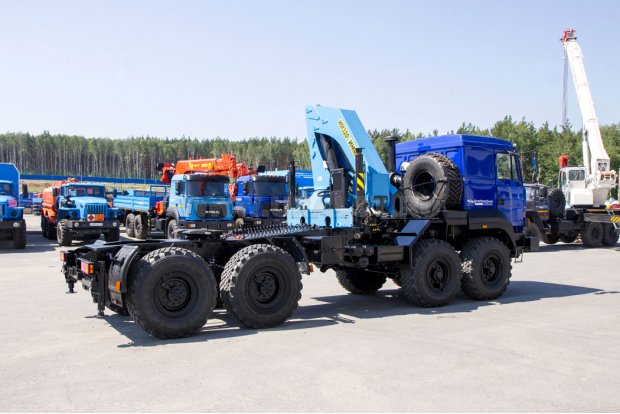 Седельный тягач с КМУ ИМ-320 УСТ 5453 Урал 532362-1151-70