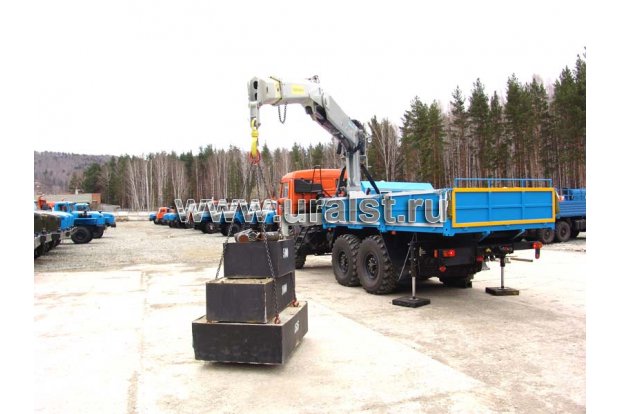бортовой камаз с кму ИФ 300