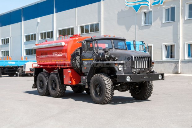 Автоцистерна для питьевой воды АЦПТ-8 УСТ-5453 Урал 5557-60М