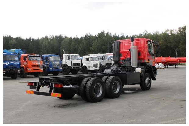 Шасси IVECO TRAKKER AD380T42WH