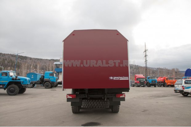 Вахтовый автобус УСТ-5453 28 мест Scania 43118