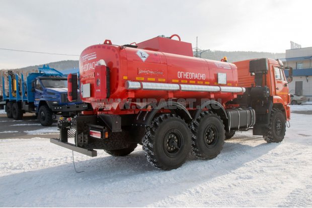 Автотопливозаправщик АТЗ-10Б УСТ-5453