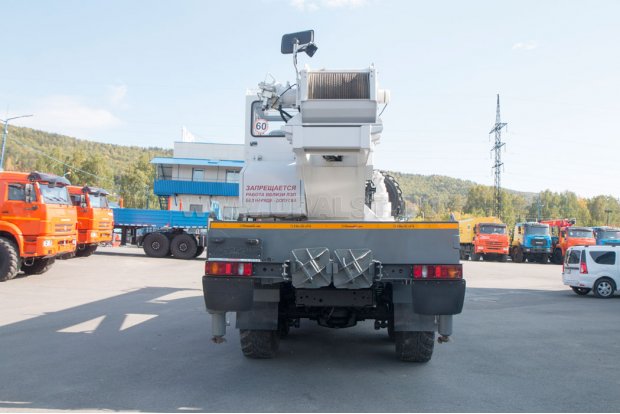 Автокран КС-55732-22