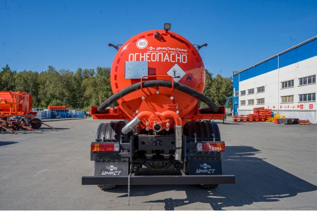 Автоцистерна нефтепромысловая АКН-10 КО 505 УСТ 5453 FAW 3250 6Х6, КБ 3675 ДОПОГ
