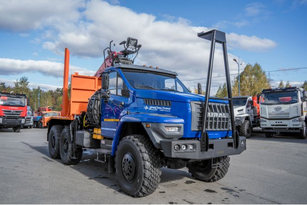 Лесовоз с манипулятором ВМ10-86 УСТ 5453 Урал NEXT 5557-6151-72