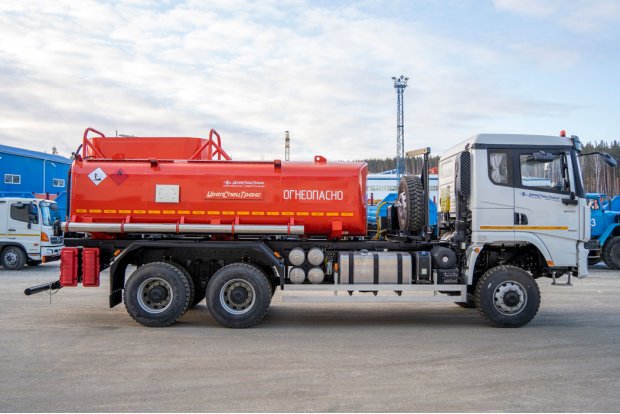  АТЗ-15 УВТ-40, УСТ 5453, SHACMAN (ШАКМАН) SX32586V385 6х6