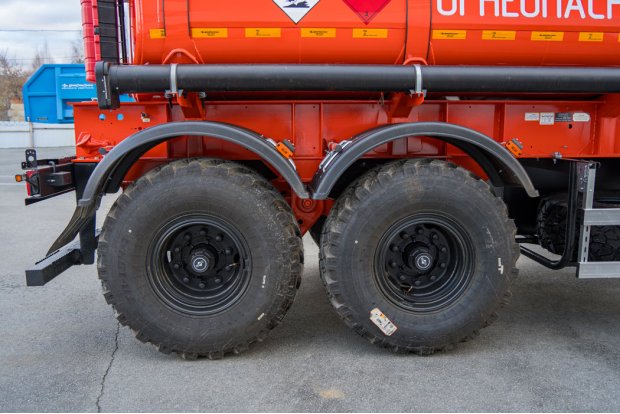 Оси полуприцепа