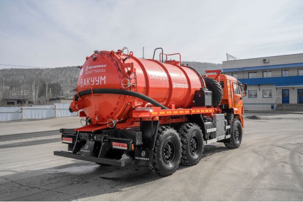 Автоцистерна коммунальная МВ-9+1-ОД КО-510 бак для воды Камаз 43118-50 (илососная, два отсека)