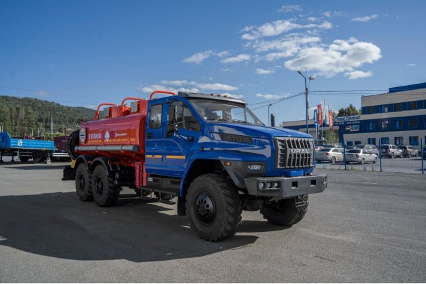 Автотопливозаправщик АТЗ-10-2Б Урал NEXT 4320-74 сдвоен.кабина ДОПОГ