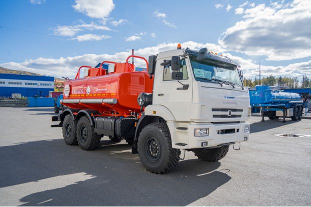 Автотопливозаправщик АТЗ-10-2Б