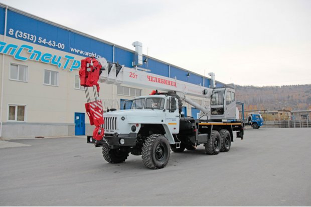 Автокран КС 55732-28-13 "Челябинец" Урал 4320 люлька