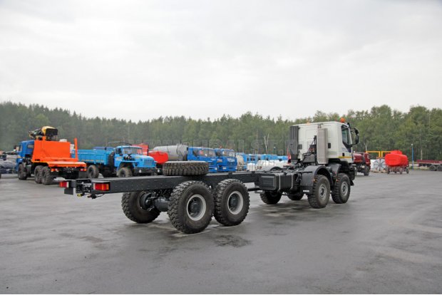 Шасси автомобиля IVECO-AMT 733950