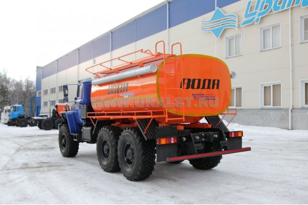 АЦПТ-8 Урал 5557Е5
