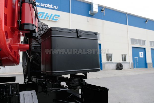 Автоцистерна для нефти АЦН-10 УСТ 5453 Урал 5557-1151-72 насос СЦЛ, паровые трубы, доработка под ДОПОГ