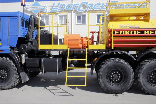 Установка для кислотной обработки скважин СИН-32