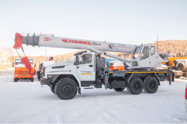 Автокран Челябинец КС-55732