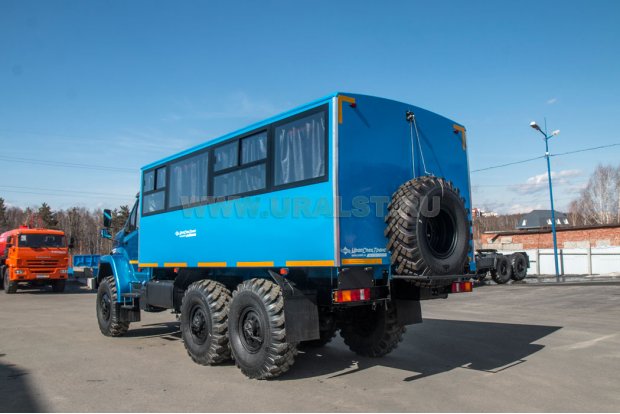 Вахтовый автобус Урал-NEXT 32551-5013-71