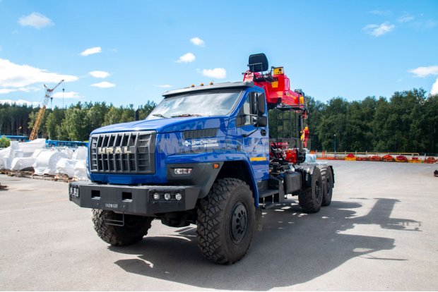 Седельный тягач с КМУ ИТ-150 (тросовый) УСТ 5453 Урал NEXT 4320-6951-72