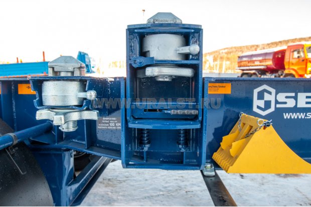 Фитинги для фиксации перевозимых контейнеров