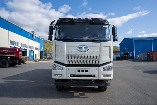 Автоцистерна АЦВ-18Н УСТ 5453 FAW 3250 (6Х6), КБ 4800, насос, задняя поливомоечная рейка