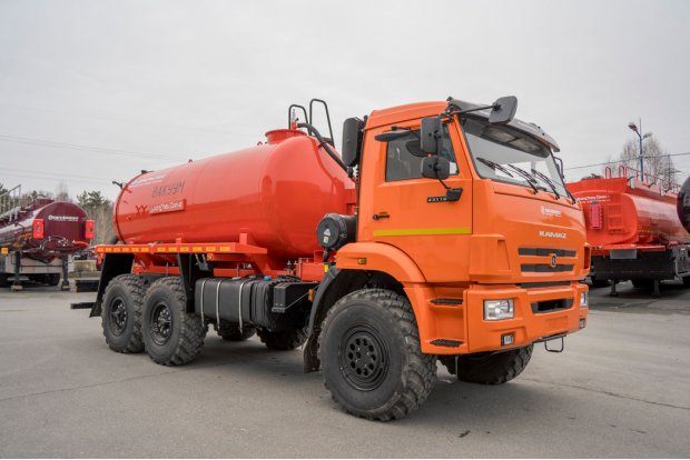 Автоцистерна вакуумная коммунальная МВ-10 КО УСТ 5453 Камаз 43118, ревизионный люк, подогрев сливного крана, ремен. привод