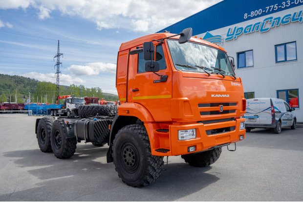 Седельный тягач Камаз 53504-76020-50 сп. место