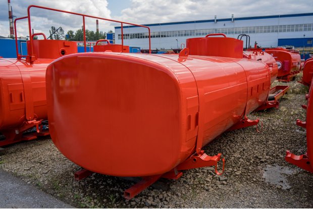 Цистерна с надрамником АТЗ 12Б Камаз, Урал, FAW, SHACMAN