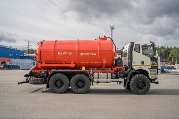  Автоцистерна вакуумная коммунальная МВ-16 КО УСТ 5453 FAW 3250 6Х6, КБ 3675