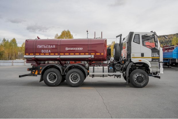 Автоцистерна для питьевой воды АЦПТ-10НО FAW 3250 (6х6) нерж/ЛКП