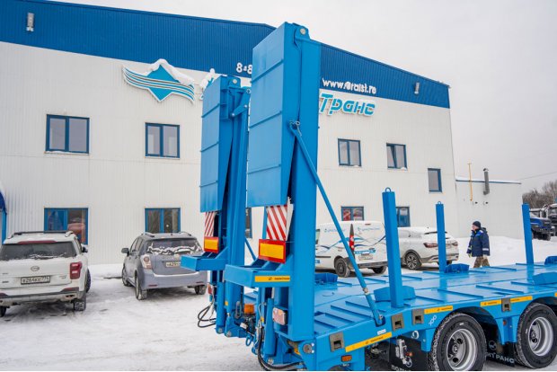 Погрузочные гидравлические трапы