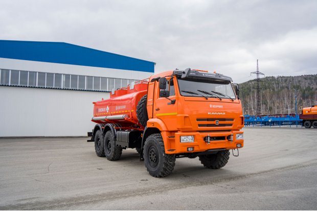 Автотопливозаправщик АТЗ-12-2Б