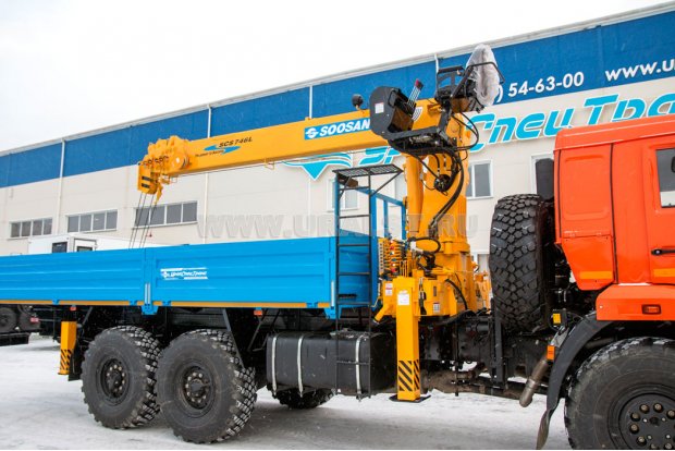 Бортовой с КМУ Soosan SCS746 УСТ 5453 Камаз 43118