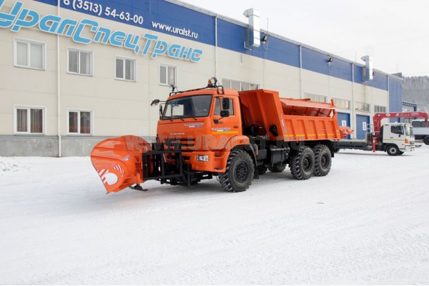 Машина для содержания дорог МКД на шасси Камаз 45141-50