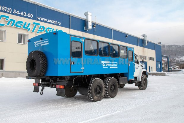 Автобус вахтовый 20+2 УСТ 54535 Урал NEXT 4320-6951-74 багажный отсек