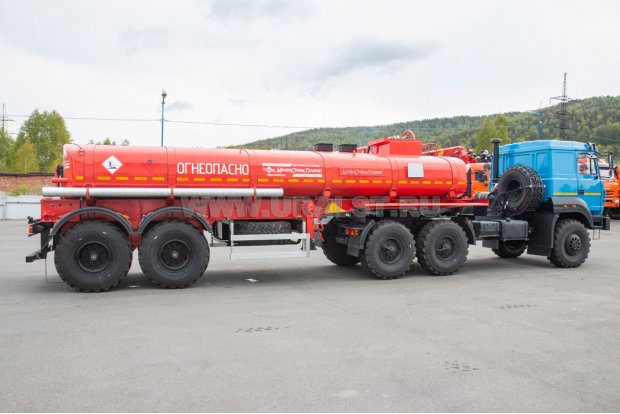 Полуприцеп цистерна нефтевоз