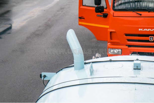 Патрубок системы обогрева выхлопными газами