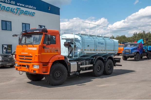 Автоцистерна для воды АЦПТ-10-3НО УСТ 5453 Камаз 43118-50 насос, обогрев