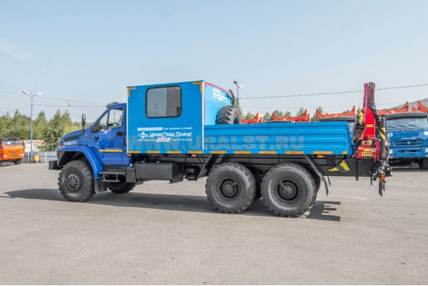 Грузопассажирский автомобиль (ГПА) 5453 с КМУ ИМ-100 Урал 4320-72Е5Г38 NEXT