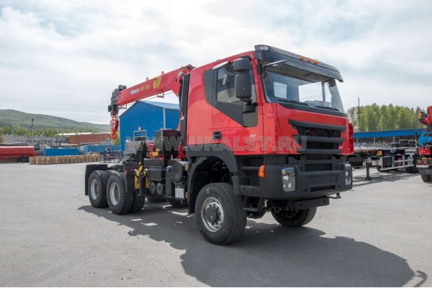 Седельный тягач IVECO-AMT с КМУ ИТ-150