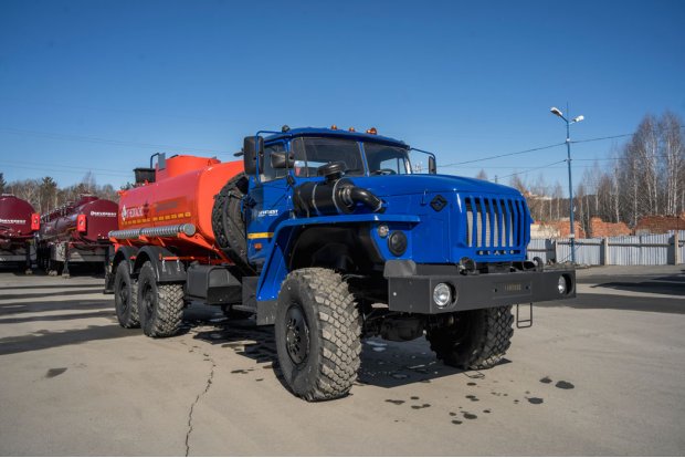Автотопливозаправщик АТЗ-10Б УСТ 5453 Урал 4320-1951-60