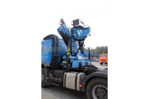 Седельный тягач с КМУ ИМ-180-05 УСТ 5453 Volvo FM-Truck