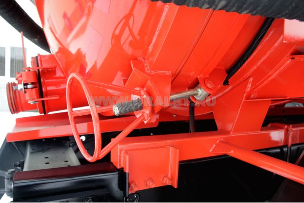 Автоцистерна вакуумная для нефтепродуктов АКН-9-ОД PNR УСТ 5453 Камаз 43118 (Cummins) сп.м., доработка под ДОПОГ