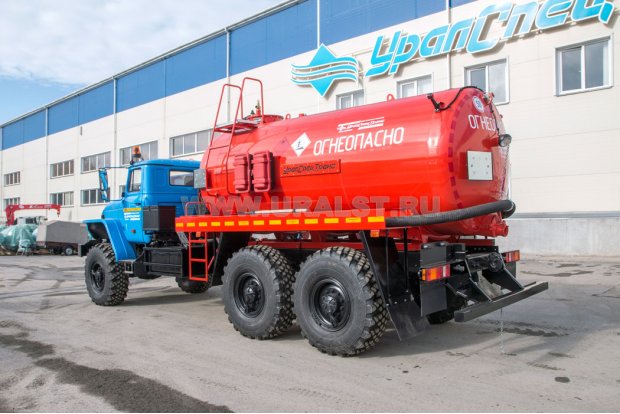 Автоцистерна АКН-10 КО УСТ-5453 на шасси Урал 4320-72М