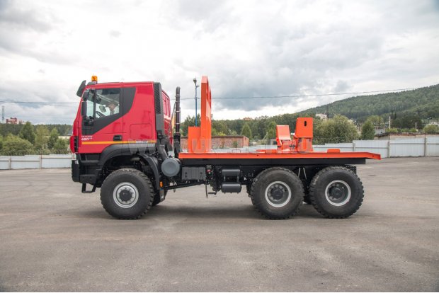 Трубоплетевоз на шасси «IVECO-AMT 633900»