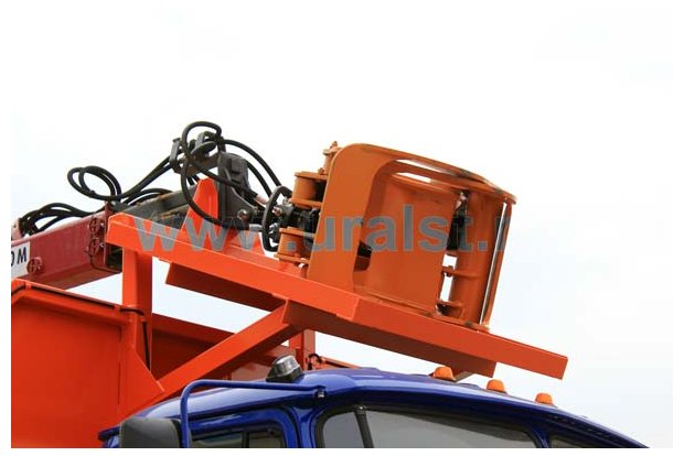 Сортиментовоз с ГМ СФ-62 Урал 4320-60Е5