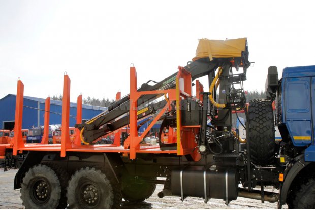 Сортиментовоз с ОМТЛ-97 Камаз 43118 (4400, CUMMINS 340, ZF)