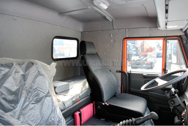 Сортиментовоз с ОМТЛ-97 Камаз 43118-50 ГМ за кабиной