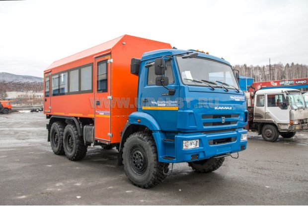 Автобус вахтовый 22+2 базовый УСТ 54535 Камаз 43118-50 сэндвич